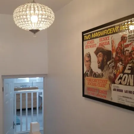 The Picture House Stylish In Apartment *